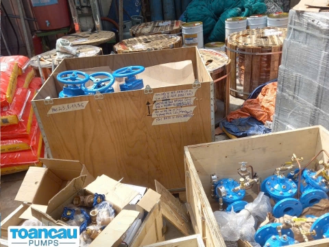 YTECO OFFICE AND WAREHOUSE BUILDING